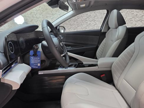 New 2026 Hyundai Elantra Limited FWD image 22