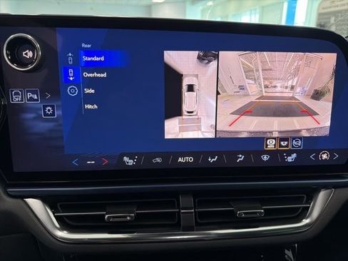 New 2026 Chevrolet Equinox EV LT FWD image 22