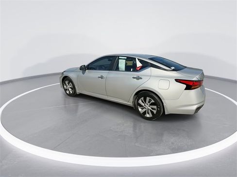 Certified 2023 Nissan Altima 2.5 S image 6