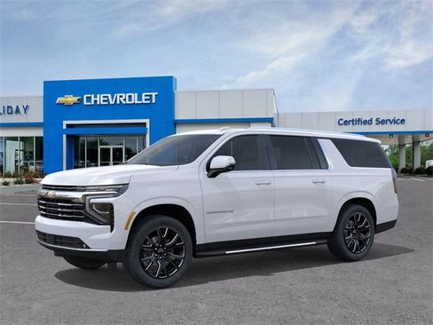 New 2026 Chevrolet Suburban LT w/ Comfort Package image 2
