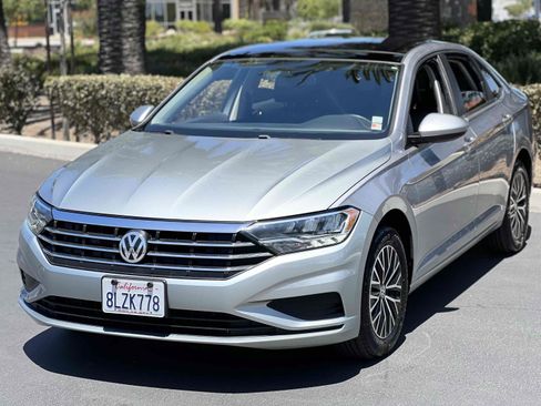 Used 2021 Volkswagen Jetta SE FWD image 12