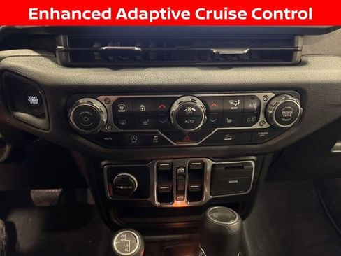 Used 2024 Jeep Wrangler Sport S image 18