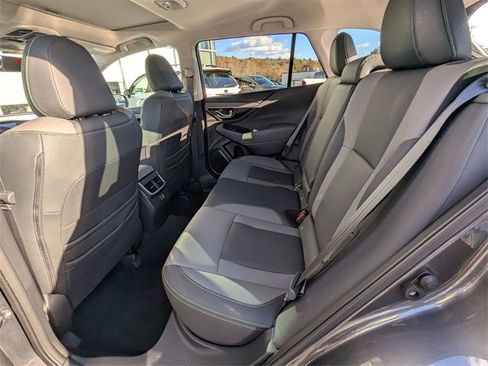 Used 2025 Subaru Outback Onyx Edition image 21