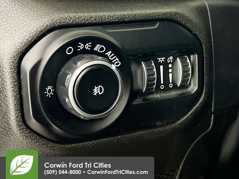 Used 2018 Jeep Wrangler Unlimited Sport S AWD/4WD image 19