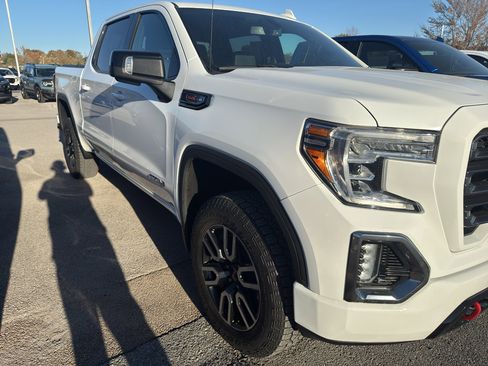 Used 2021 GMC Sierra 1500 AT4 image 2