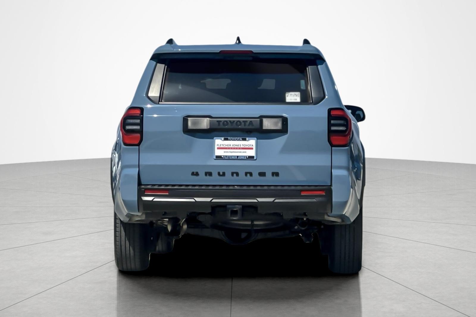 Certified 2025 Toyota 4Runner SR5 AWD/4WD image 4