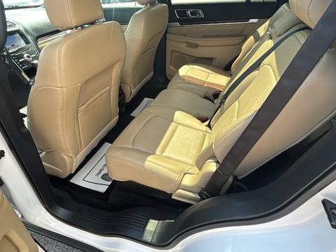 Used 2017 Ford Explorer Limited AWD/4WD image 16