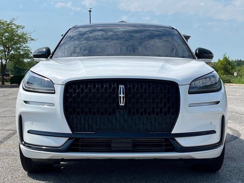 Used 2024 Lincoln Corsair AWD w/ Equipment Group 101A image 2