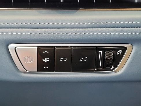 Certified 2025 Cadillac Escalade IQ Luxury 2 w/ LPO, Premium Carpet Package AWD/4WD image 13