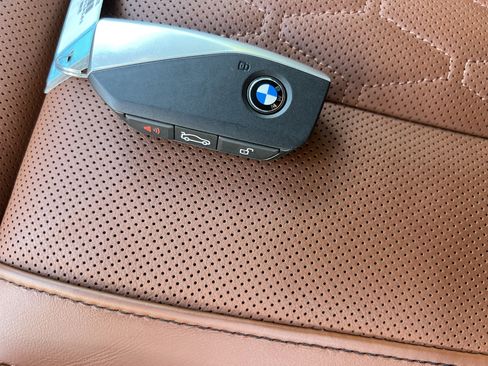 Used 2026 BMW X5 xDrive40i AWD/4WD image 36