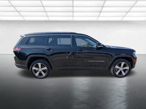 Used 2022 Jeep Grand Cherokee L Limited AWD/4WD image 32