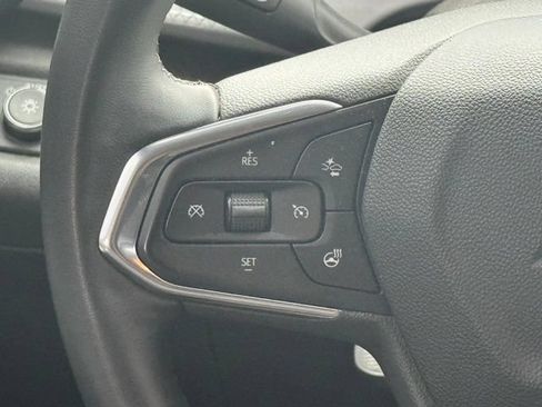Used 2024 Chevrolet Trax LT w/ Driver Confidence Package FWD image 12