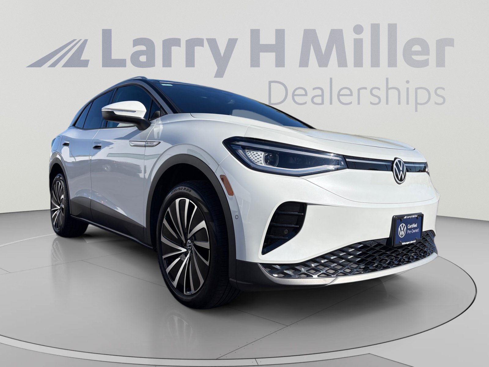 Used 2023 Volkswagen ID.4 Pro S Plus AWD/4WD image 7