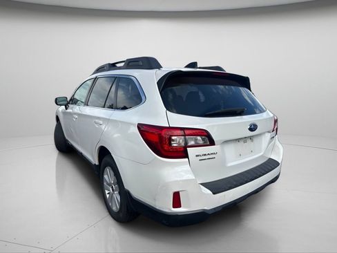 Used 2016 Subaru Outback 2.5i Premium AWD/4WD image 13