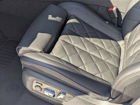 New 2026 BMW X5 sDrive40i image 4