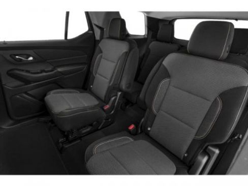 Used 2020 Chevrolet Traverse LT w/ LT Premium Package image 17