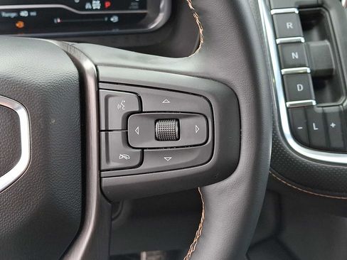 Used 2023 GMC Yukon AT4 w/ AT4 Premium Package AWD/4WD image 25