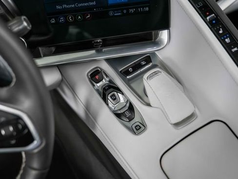Used 2021 Chevrolet Corvette Stingray Premium Cpe w/ Z51 Performance Package RWD image 20