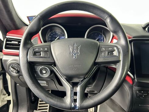 Used 2018 Maserati Ghibli S GranLusso image 25