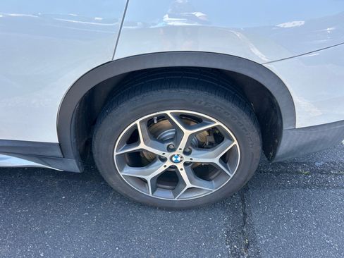 Used 2018 BMW X1 xDrive28i AWD/4WD image 10