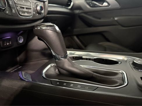 Used 2019 Chevrolet Traverse Premier image 25