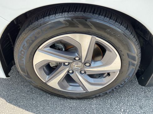 Used 2020 Honda Insight EX image 6