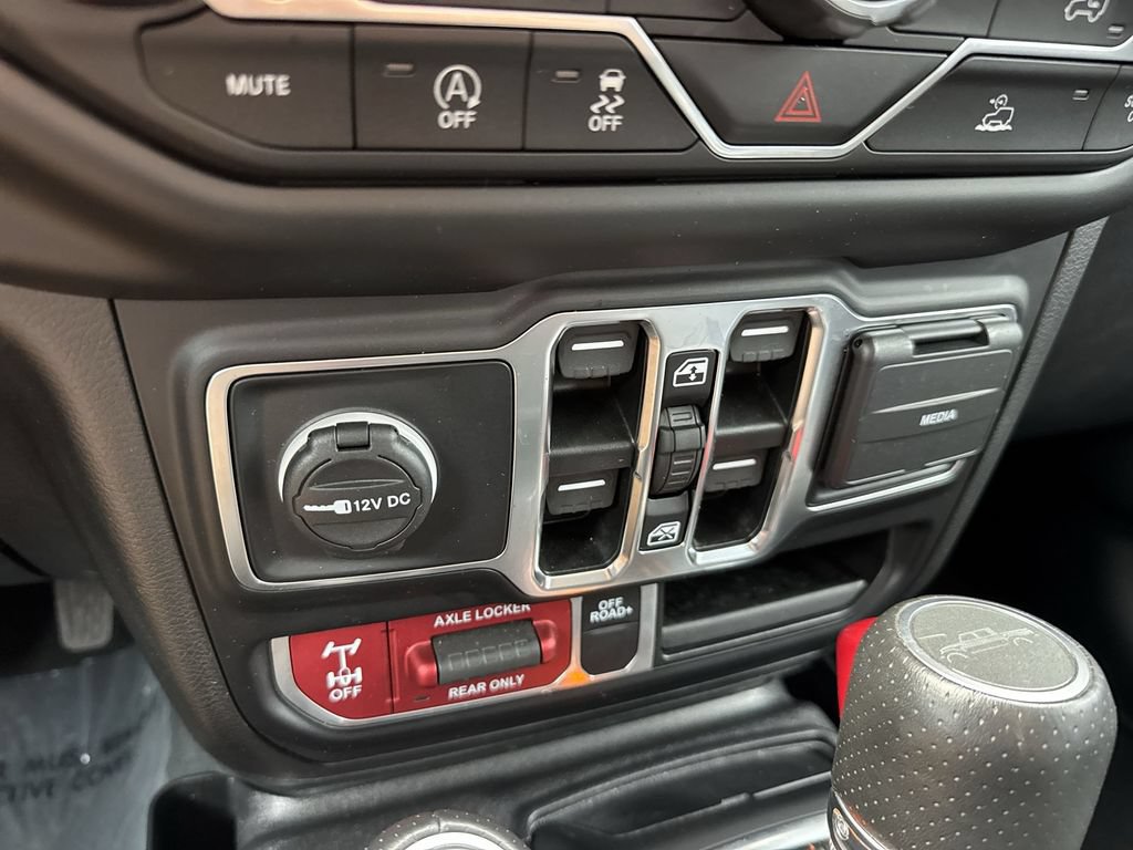 Used 2022 Jeep Gladiator Mojave w/ Trailer Tow Package AWD/4WD image 52