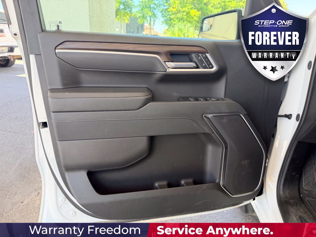 Used 2026 GMC Sierra 1500 SLT RWD image 10