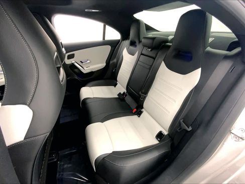Used 2020 Mercedes-Benz CLA 35 AMG 4MATIC image 17