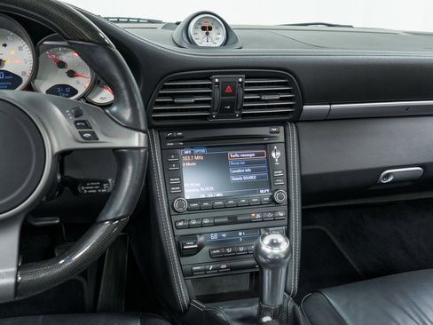Used 2010 Porsche 911 Carrera 4S image 23