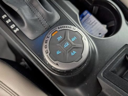 Used 2023 Ford Bronco Wildtrak AWD/4WD image 23