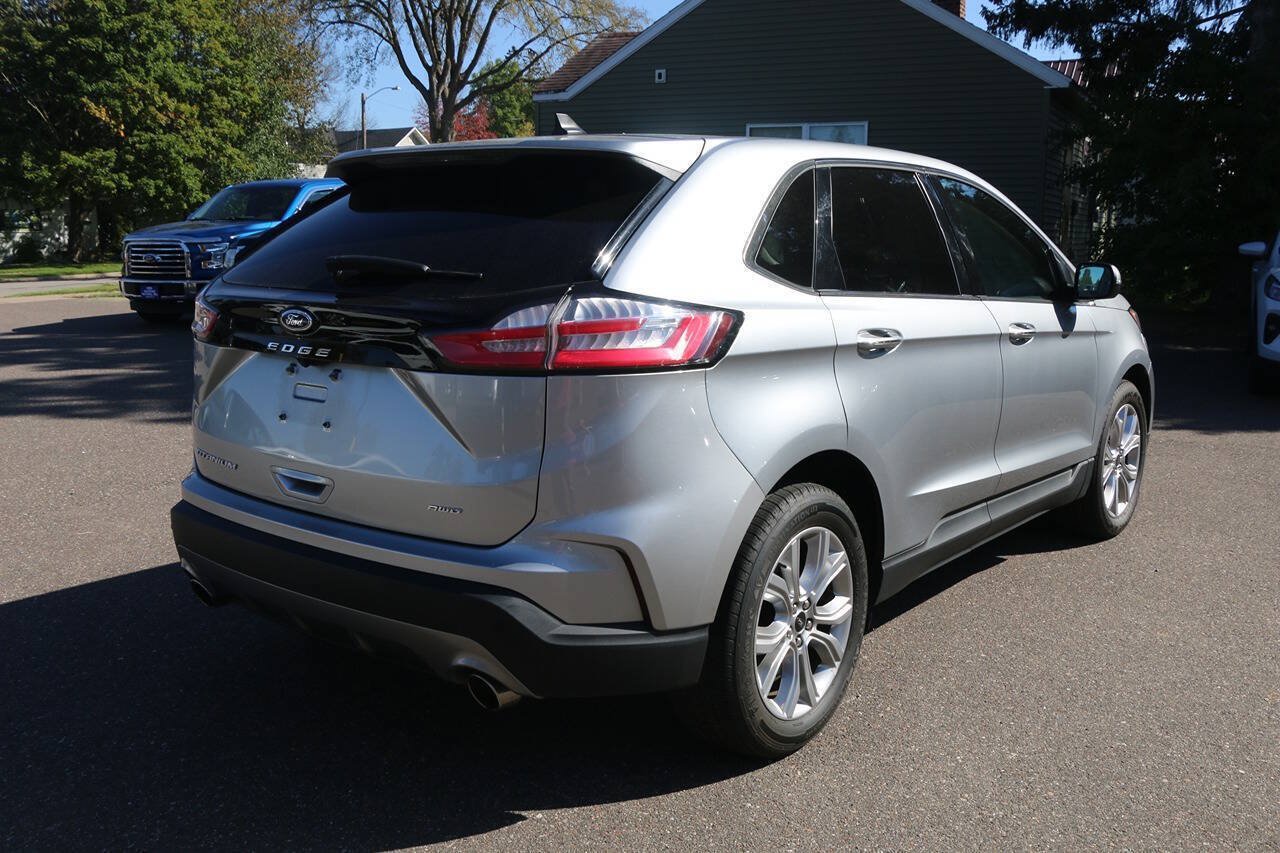 Used 2024 Ford Edge Titanium AWD/4WD image 3