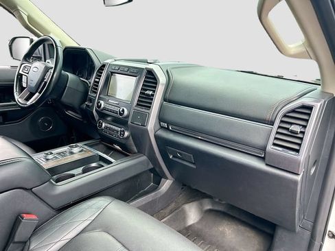 Used 2019 Ford Expedition Platinum AWD/4WD image 40
