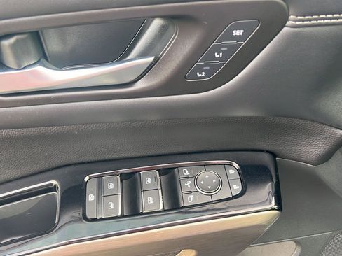 Used 2023 Nissan Pathfinder Platinum AWD/4WD image 36