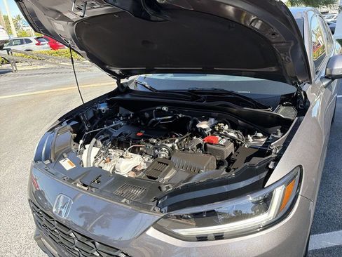 Certified 2025 Honda HR-V LX image 29