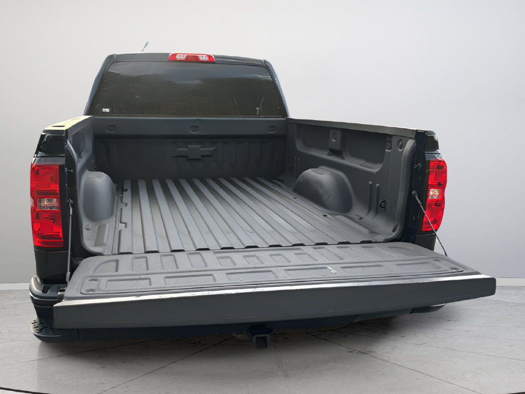 Used 2017 Chevrolet Silverado 1500 W/T w/ Black Out Edition AWD/4WD image 17