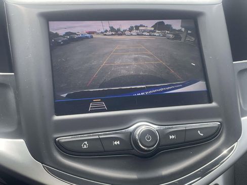 Used 2020 Chevrolet Sonic LT FWD image 16