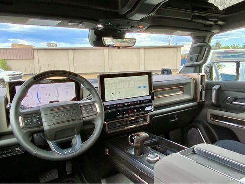 New 2025 GMC Hummer EV 3X w/ LPO, Illumination Package image 36