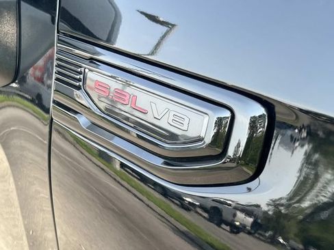 Used 2021 GMC Sierra 1500 Elevation w/ LPO, Elevation Black Package AWD/4WD image 5