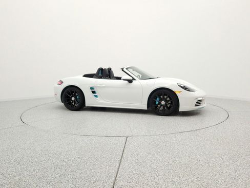 Used 2025 Porsche 718 Boxster w/ Premium Package RWD image 4
