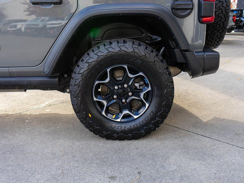 Used 2022 Jeep Wrangler Unlimited Rubicon 4xe w/ Cold Weather Group image 29