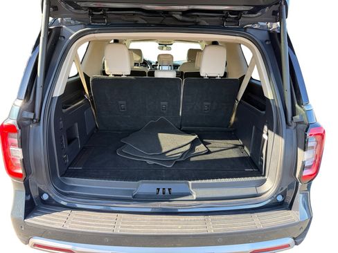 Certified 2023 Ford Expedition Max Platinum image 17