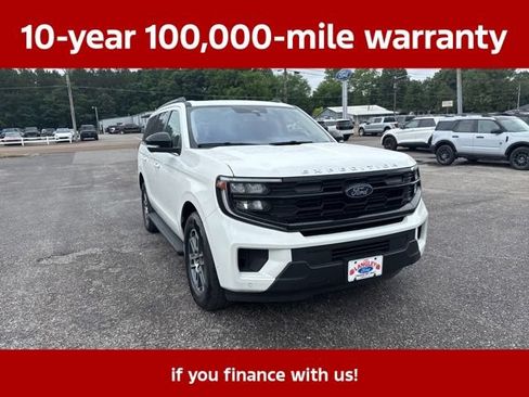 Used 2025 Ford Expedition Active RWD image 9