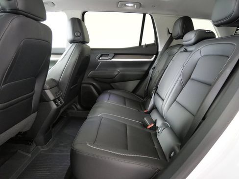 New 2027 GMC Terrain Denali w/ LPO, Floor Liner Package AWD/4WD image 15