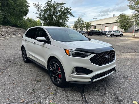 Used 2020 Ford Edge ST w/ Cold Weather Package AWD/4WD image 7