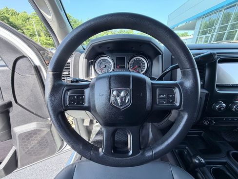 Used 2018 RAM 2500 Tradesman w/ Chrome Appearance Group AWD/4WD image 13