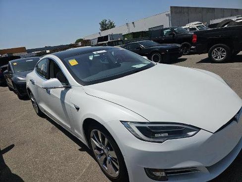 Used 2018 Tesla Model S 100D AWD/4WD image 3