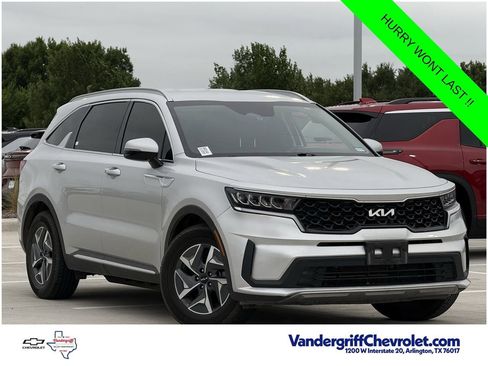 Used 2022 Kia Sorento S AWD/4WD image 2