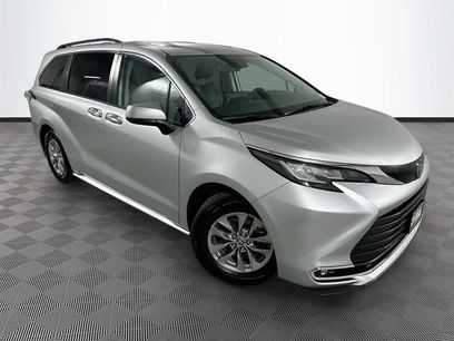 Used 2022 Toyota Sienna XLE w/ XLE Plus Package