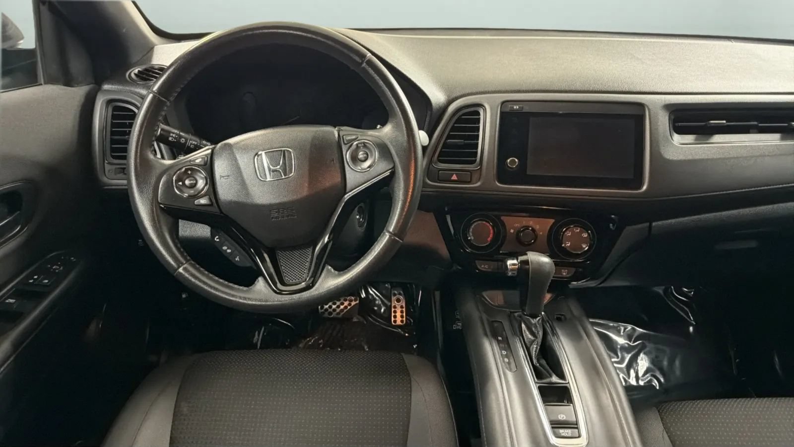 Used 2019 Honda HR-V Sport image 10